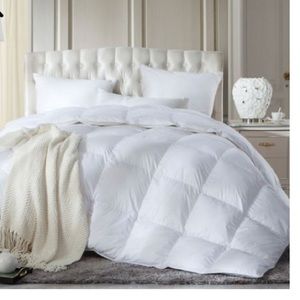 Luxurious Siberian Goose Down Comforter- FullQueen